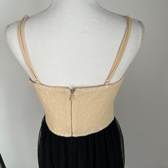 NWT Dress The Population Kady Sequin Block Print Tiered Dress in Cream Black Med - Picture 7 of 11